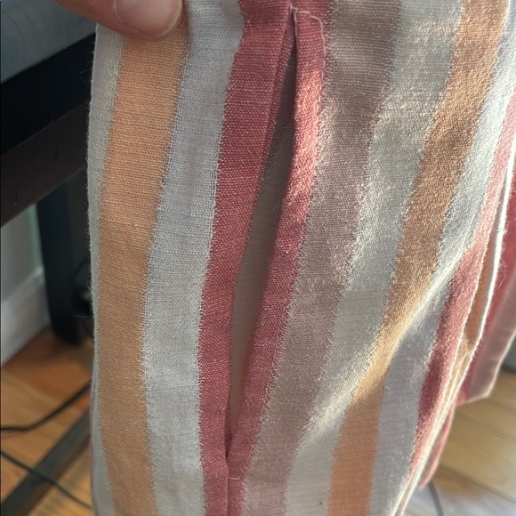 ⭐️ 5 items for $15 ⭐️ Miami Striped Peach and Coral Women's Paper Bag Shorts - Picture 4 of 7